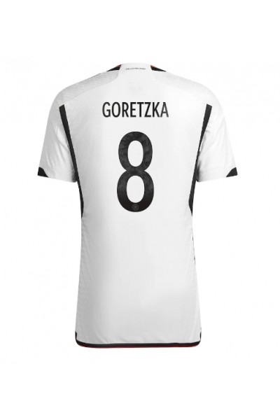 Saksa Leon Goretzka #8 Jalkapallovaatteet Kotipaita MM-kisat 2022 Lyhythihainen